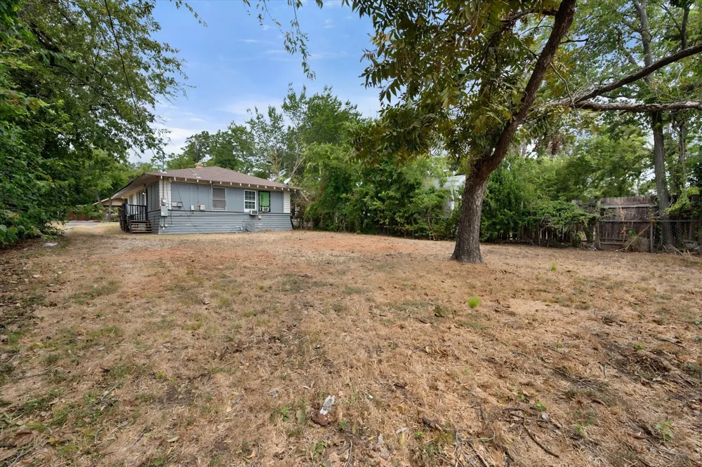 3715 Travis Avenue #A Fort Worth, TX 76110