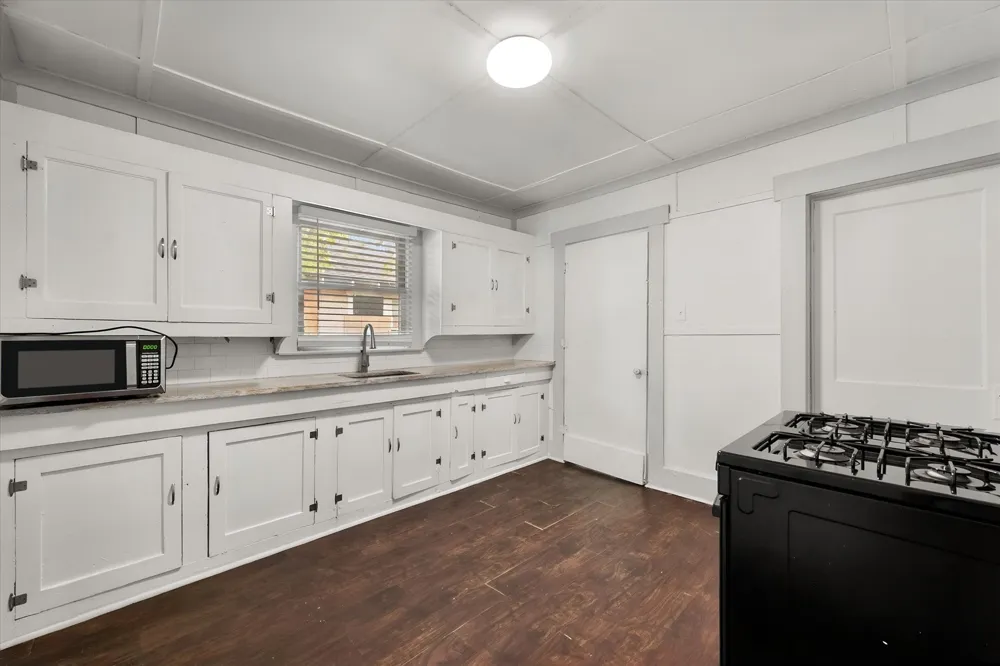 3715 Travis Avenue #A Fort Worth, TX 76110