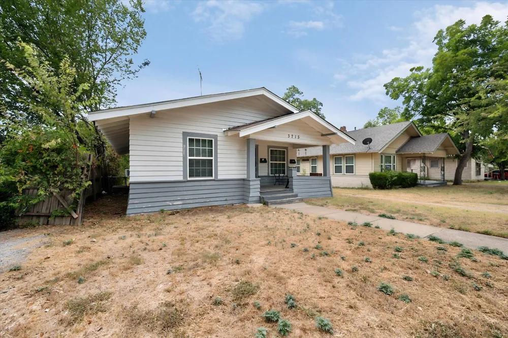 3715 Travis Avenue #A Fort Worth, TX 76110