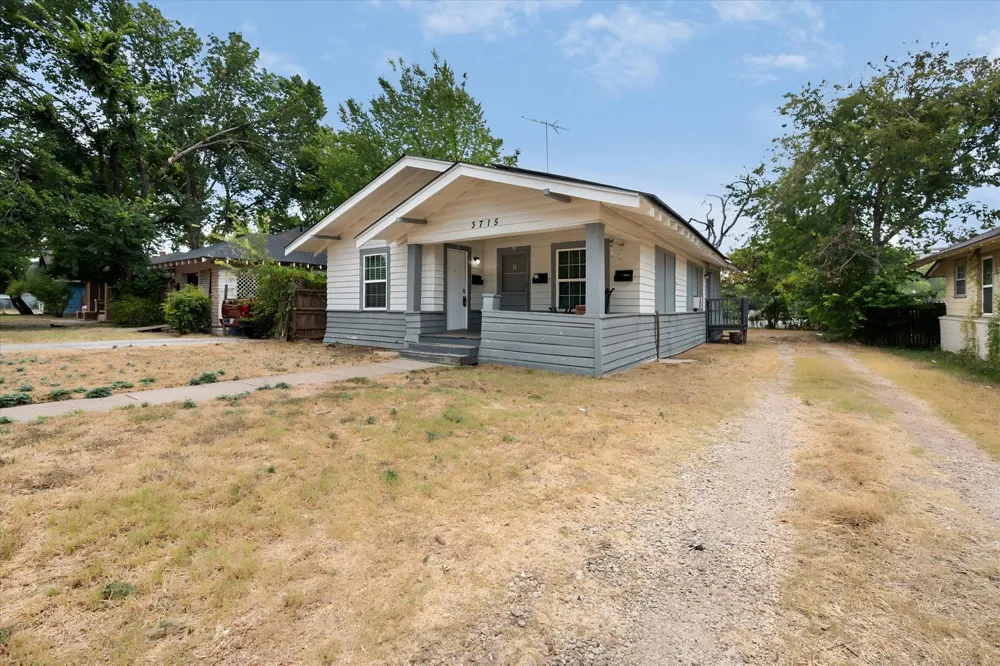 3715 Travis Avenue #A Fort Worth, TX 76110