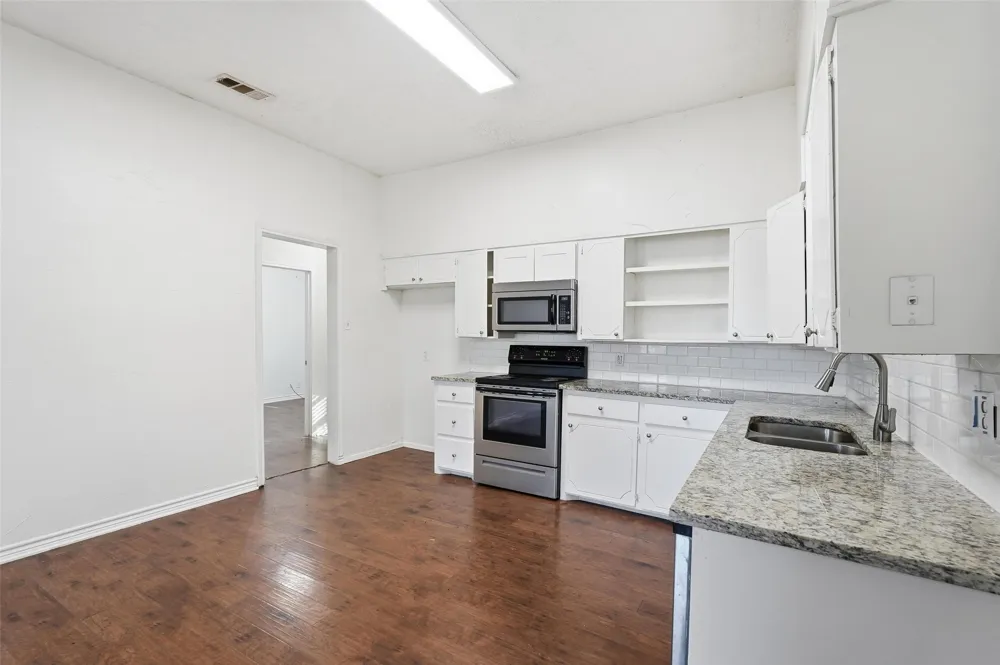 900 W Morgan Denison, TX 75020