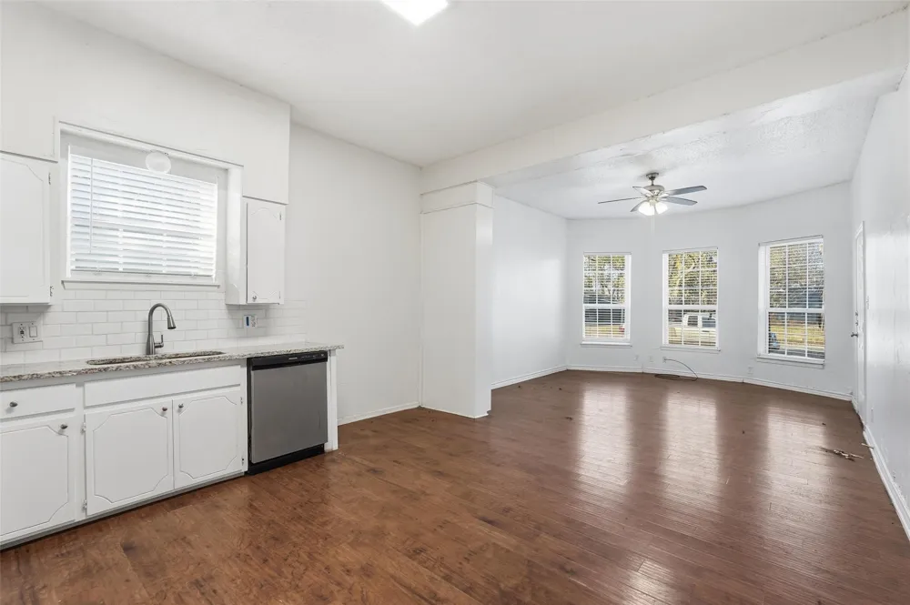 900 W Morgan Denison, TX 75020
