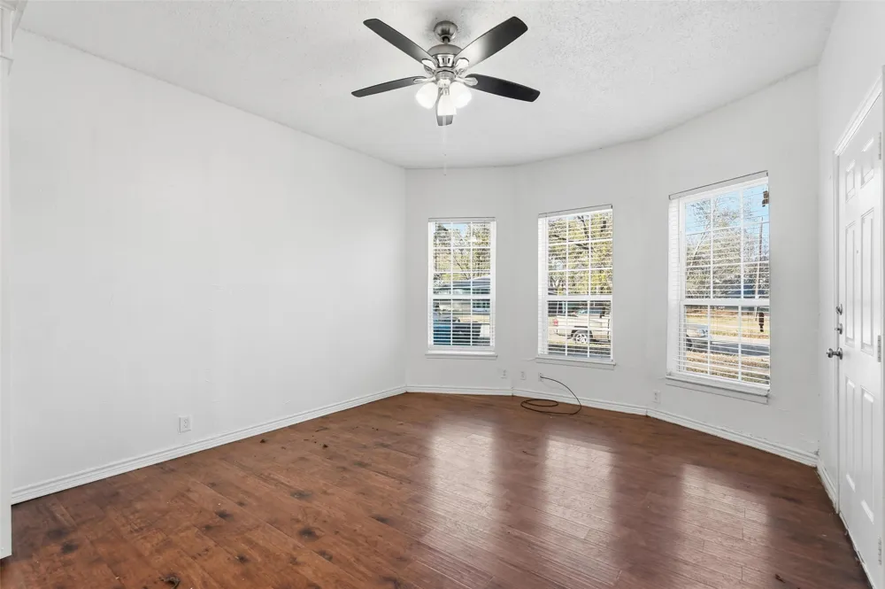 900 W Morgan Denison, TX 75020