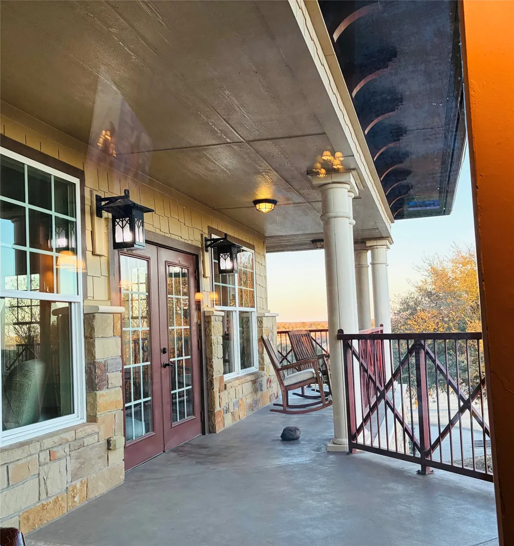 6500 Castle Royle Drive Cleburne, TX 76033