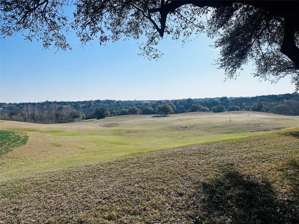 6500 Castle Royle Drive Cleburne, TX 76033