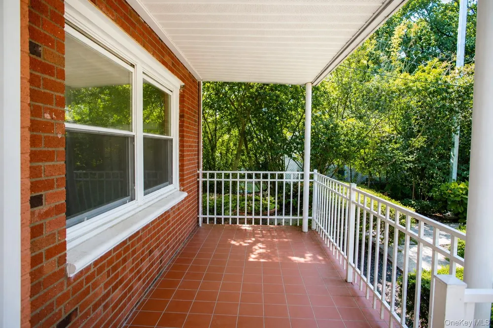 330 E Broadway #107 Long Beach, NY 11561