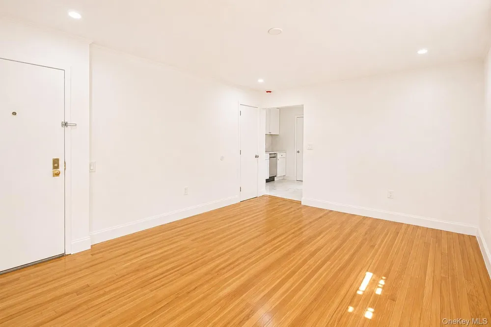 330 E Broadway #107 Long Beach, NY 11561