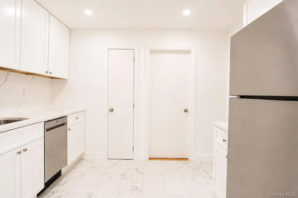 330 E Broadway #107 Long Beach, NY 11561
