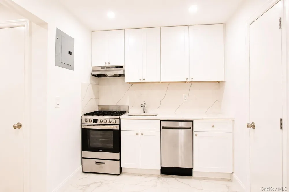 330 E Broadway #107 Long Beach, NY 11561