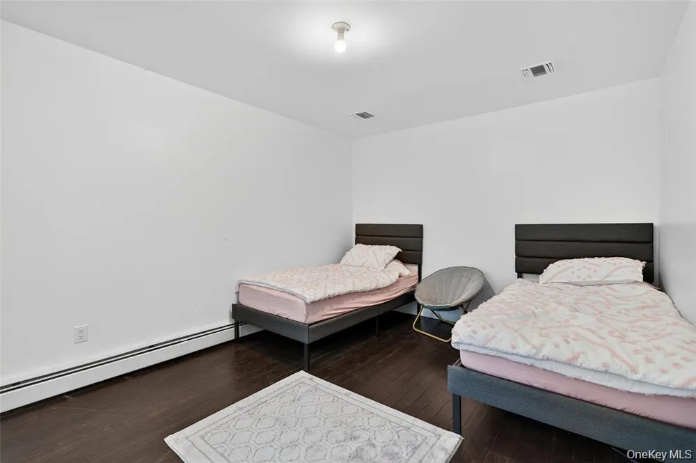 67 North Road Bloomingburg, NY 12721