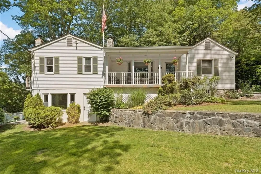 13 Split Rock Road Mahopac, NY 10541