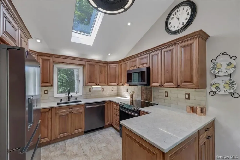 13 Split Rock Road Mahopac, NY 10541