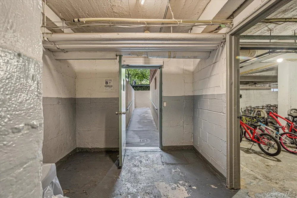 224-24 Union Street #4R Bayside, NY 11364