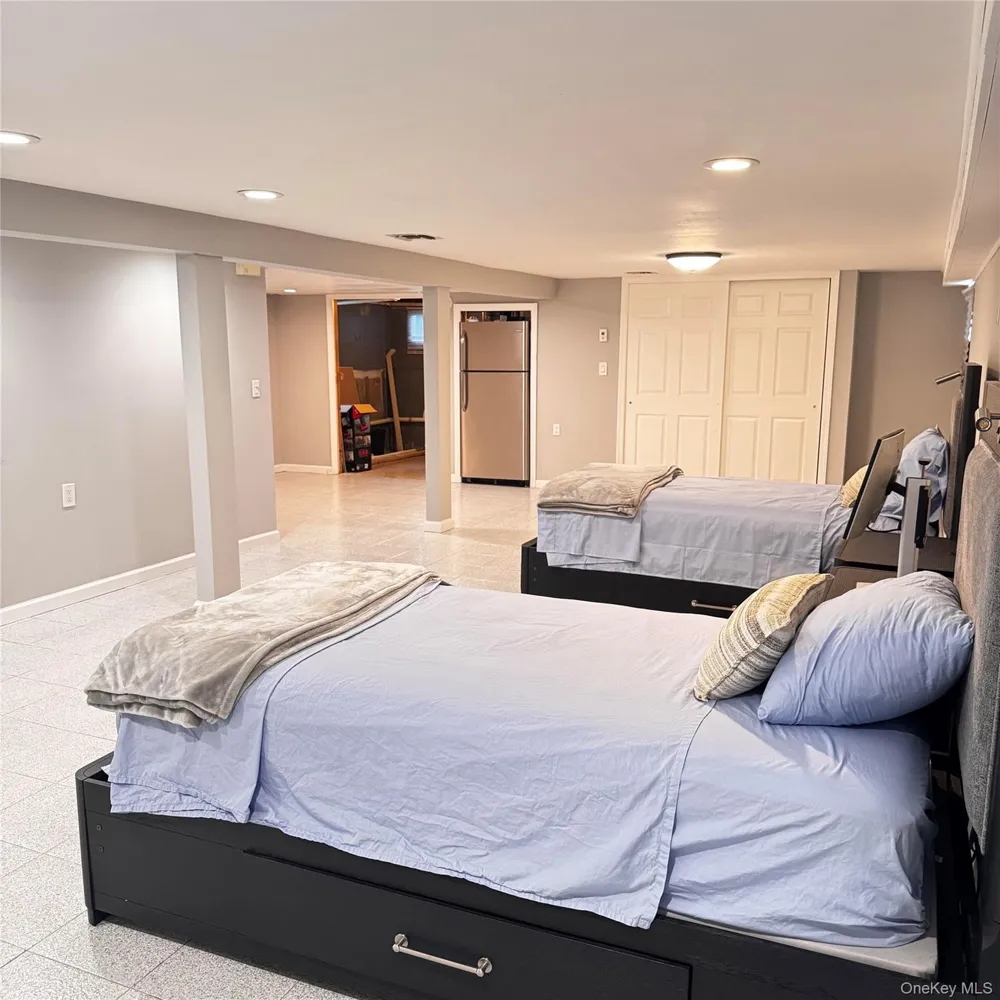 3318 MURDOCK AVENUE Oceanside, NY 11572