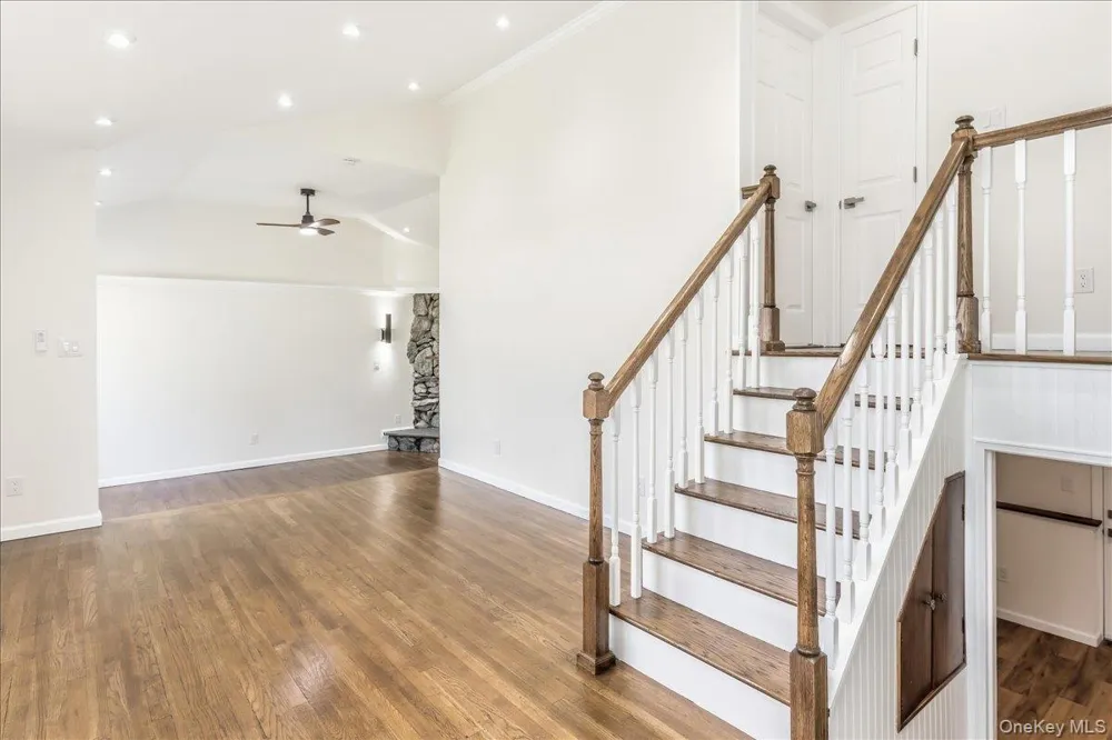 260 W 24th Street Deer Park, NY 11729