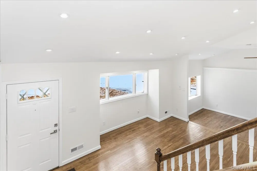 260 W 24th Street Deer Park, NY 11729