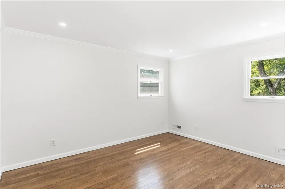 260 W 24th Street Deer Park, NY 11729