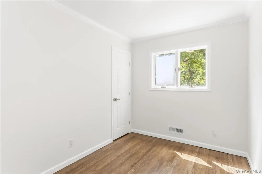 260 W 24th Street Deer Park, NY 11729
