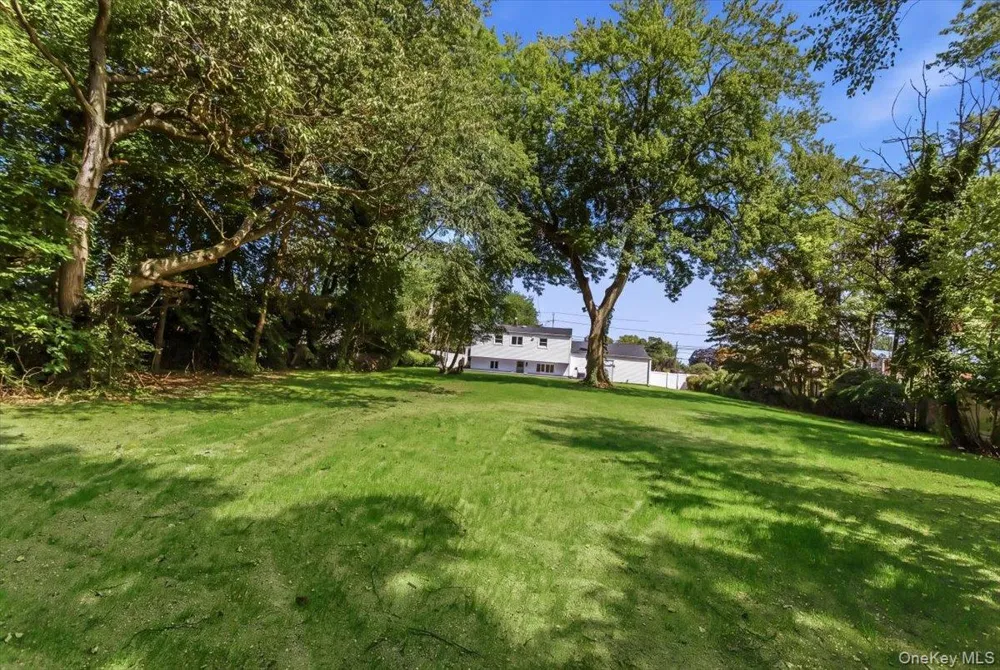 260 W 24th Street Deer Park, NY 11729