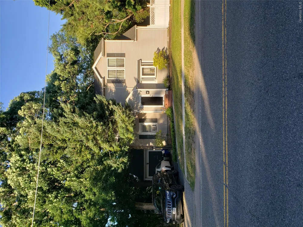 715 County Line Road Amityville, NY 11701