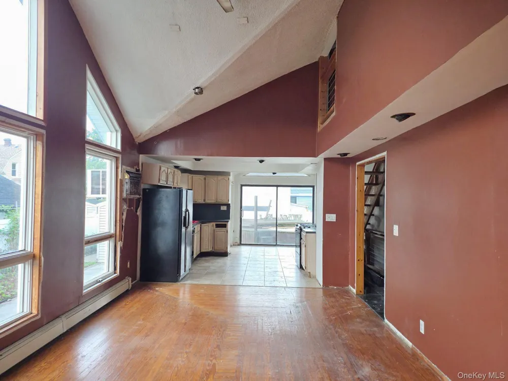 26 Gordon Place Freeport, NY 11520