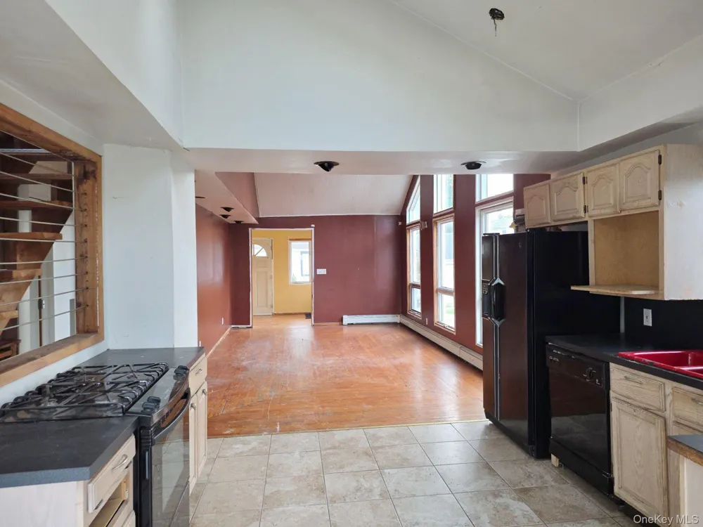 26 Gordon Place Freeport, NY 11520