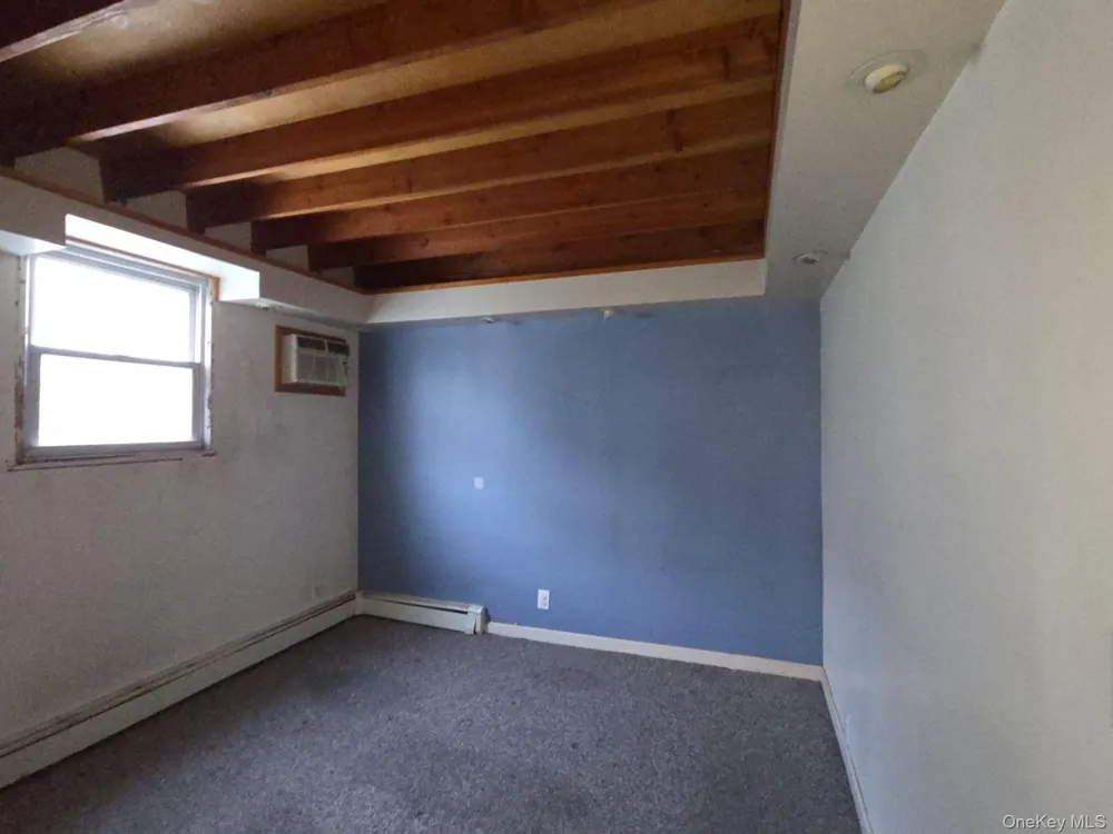 26 Gordon Place Freeport, NY 11520