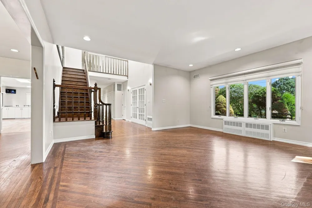 306 S Grandview Avenue Monsey, NY 10952
