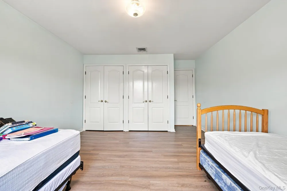 306 S Grandview Avenue Monsey, NY 10952