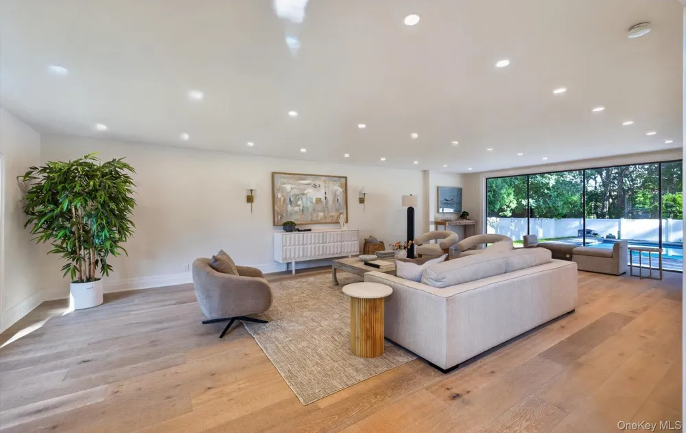 71 Wichard Boulevard Commack, NY 11725
