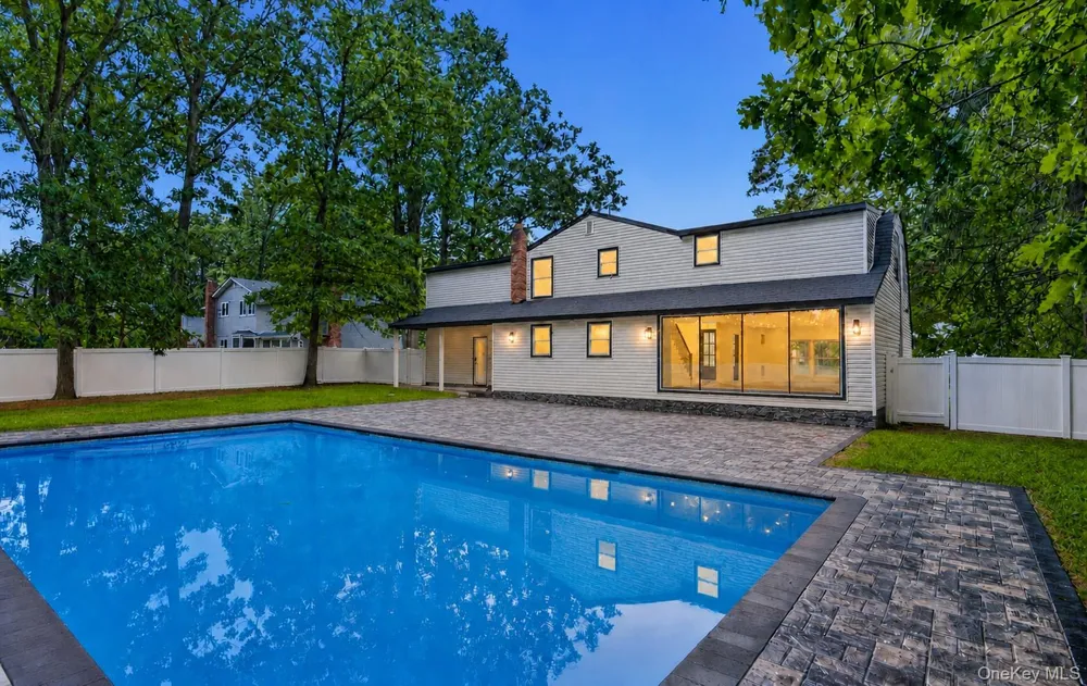 71 Wichard Boulevard Commack, NY 11725