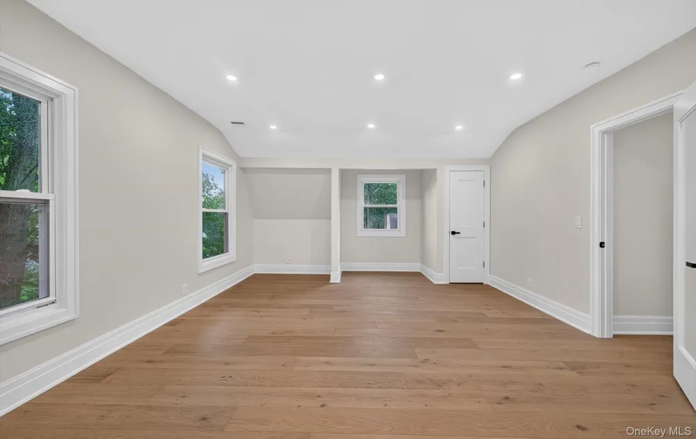 71 Wichard Boulevard Commack, NY 11725