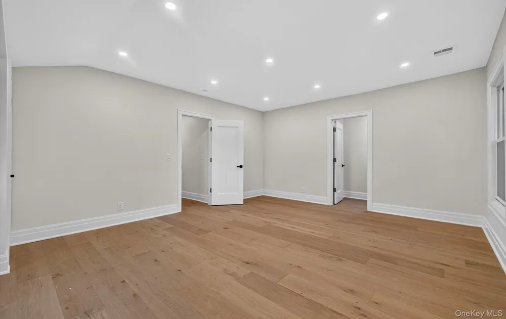 71 Wichard Boulevard Commack, NY 11725