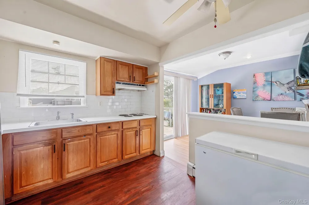 79 Jefferson Street Freeport, NY 11520