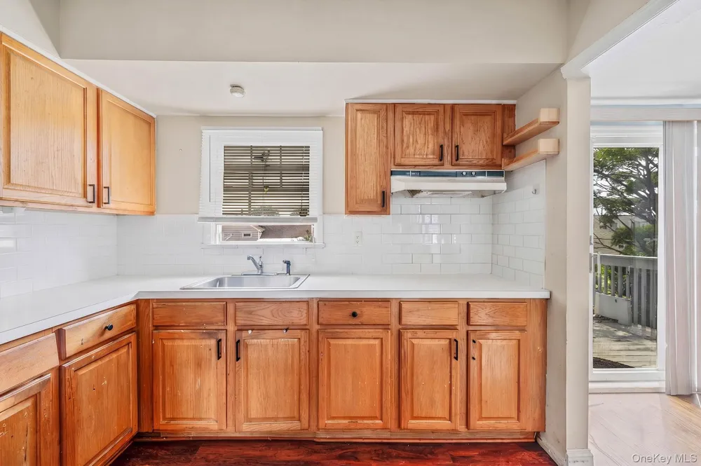 79 Jefferson Street Freeport, NY 11520