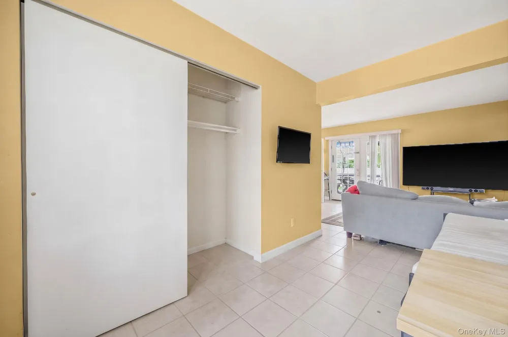 79 Jefferson Street Freeport, NY 11520