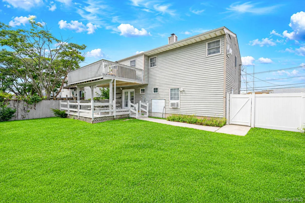 79 Jefferson Street Freeport, NY 11520