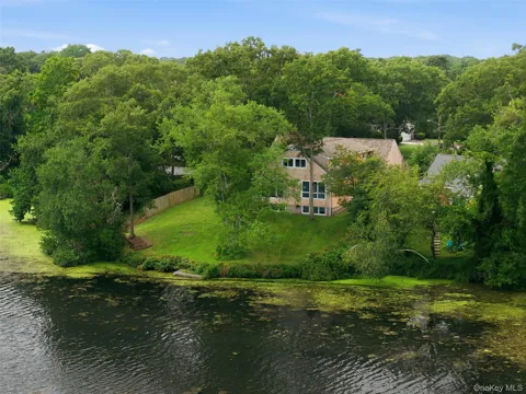107 Lake Shore Drive
