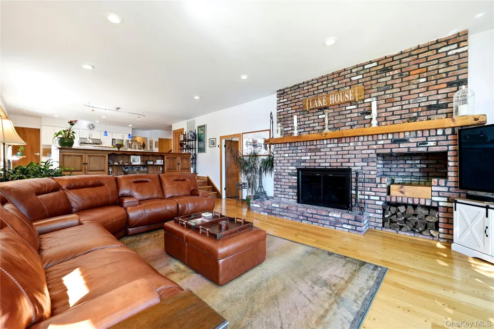 107 Lake Shore Drive Patchogue, NY 11772