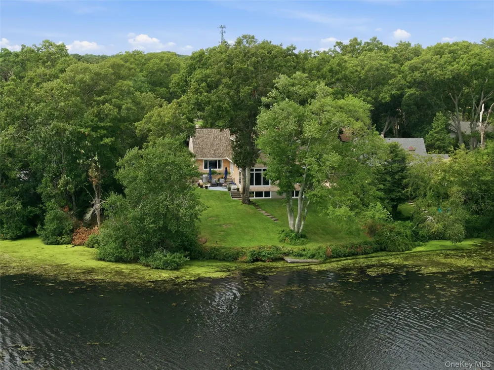107 Lake Shore Drive Patchogue, NY 11772