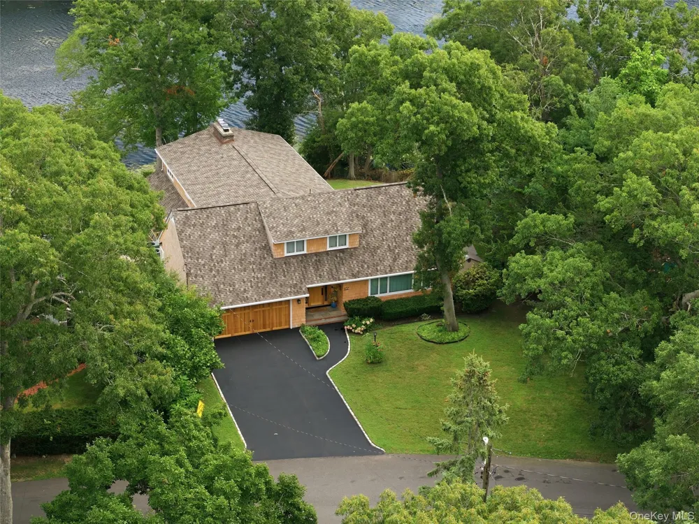 107 Lake Shore Drive Patchogue, NY 11772