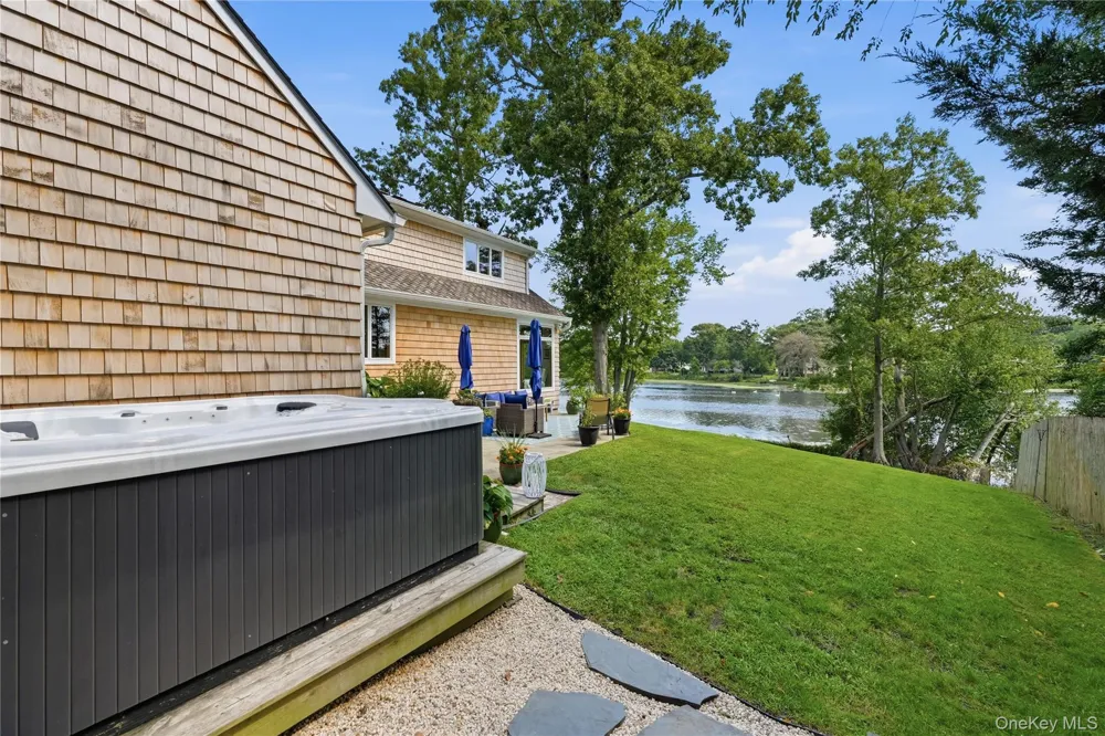 107 Lake Shore Drive Patchogue, NY 11772