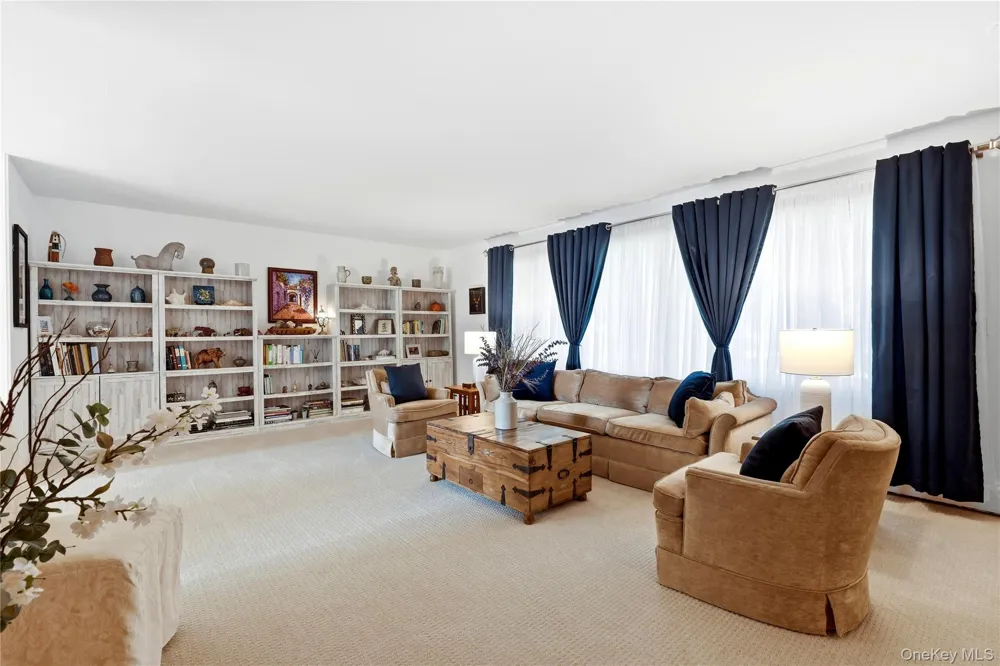 107 Lake Shore Drive Patchogue, NY 11772