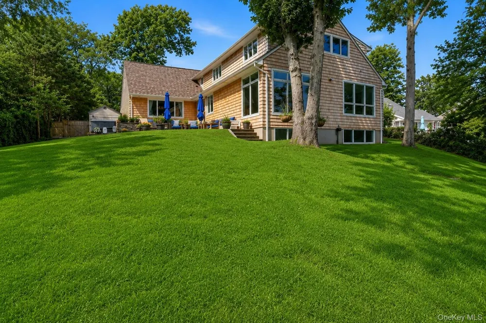 107 Lake Shore Drive Patchogue, NY 11772