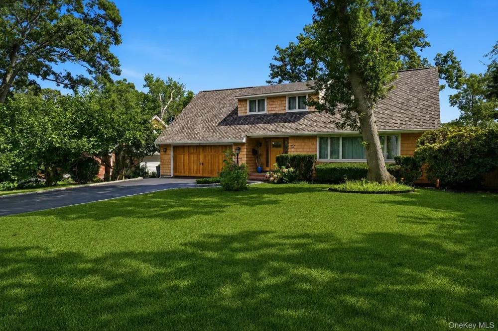 107 Lake Shore Drive Patchogue, NY 11772