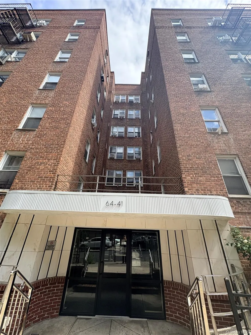 64-41 Saunders Street #605 Rego Park, NY 11374