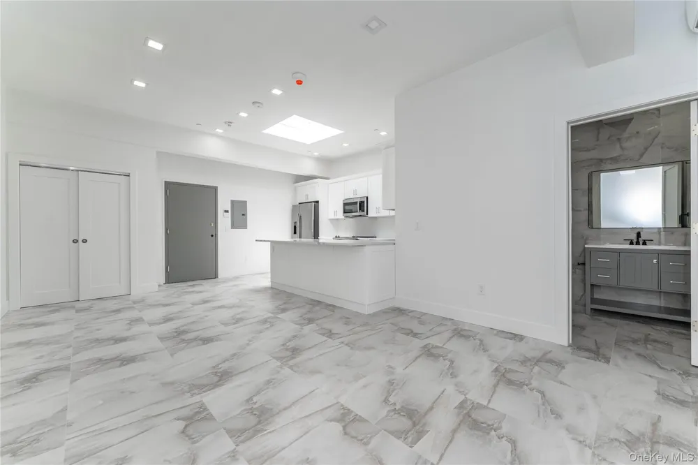 138 E Park Avenue #2 Long Beach, NY 11561