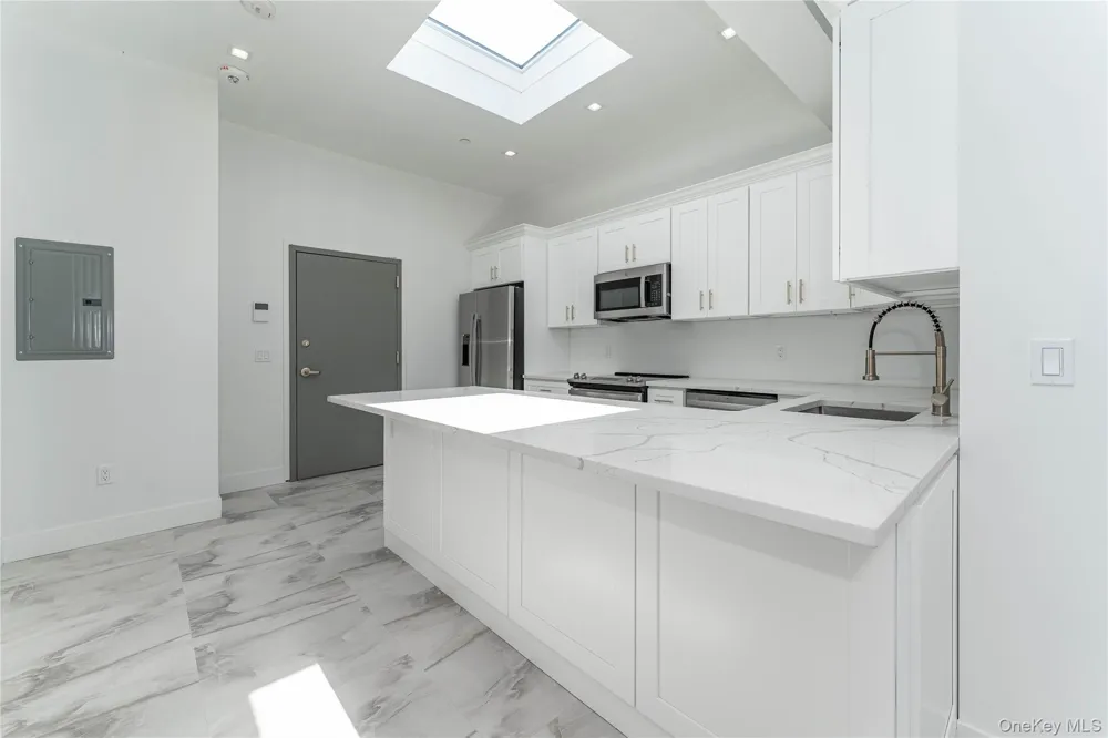 138 E Park Avenue #2 Long Beach, NY 11561