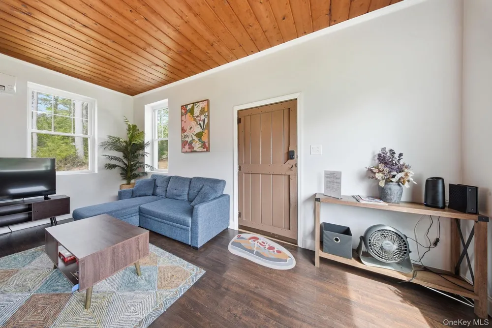 10 Stag Forest Road Forestburgh, NY 12777