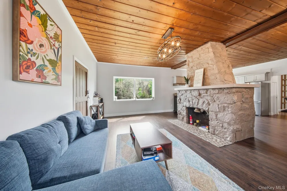 10 Stag Forest Road Forestburgh, NY 12777